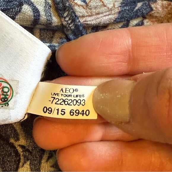 American Eagle Outfitters Navy Floral Peplum Tank Top Size Medium - Picture 8 of 8